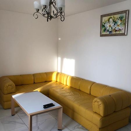 Luxflats Rivne Apartment Екстериор снимка